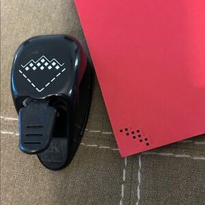 Stampin Up Corner Paper Punch
